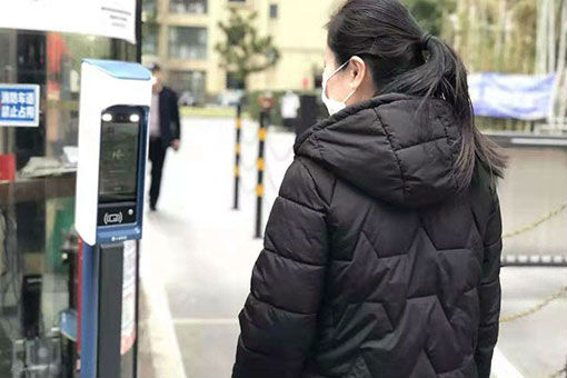 小区安装人脸识别门禁系统的优势